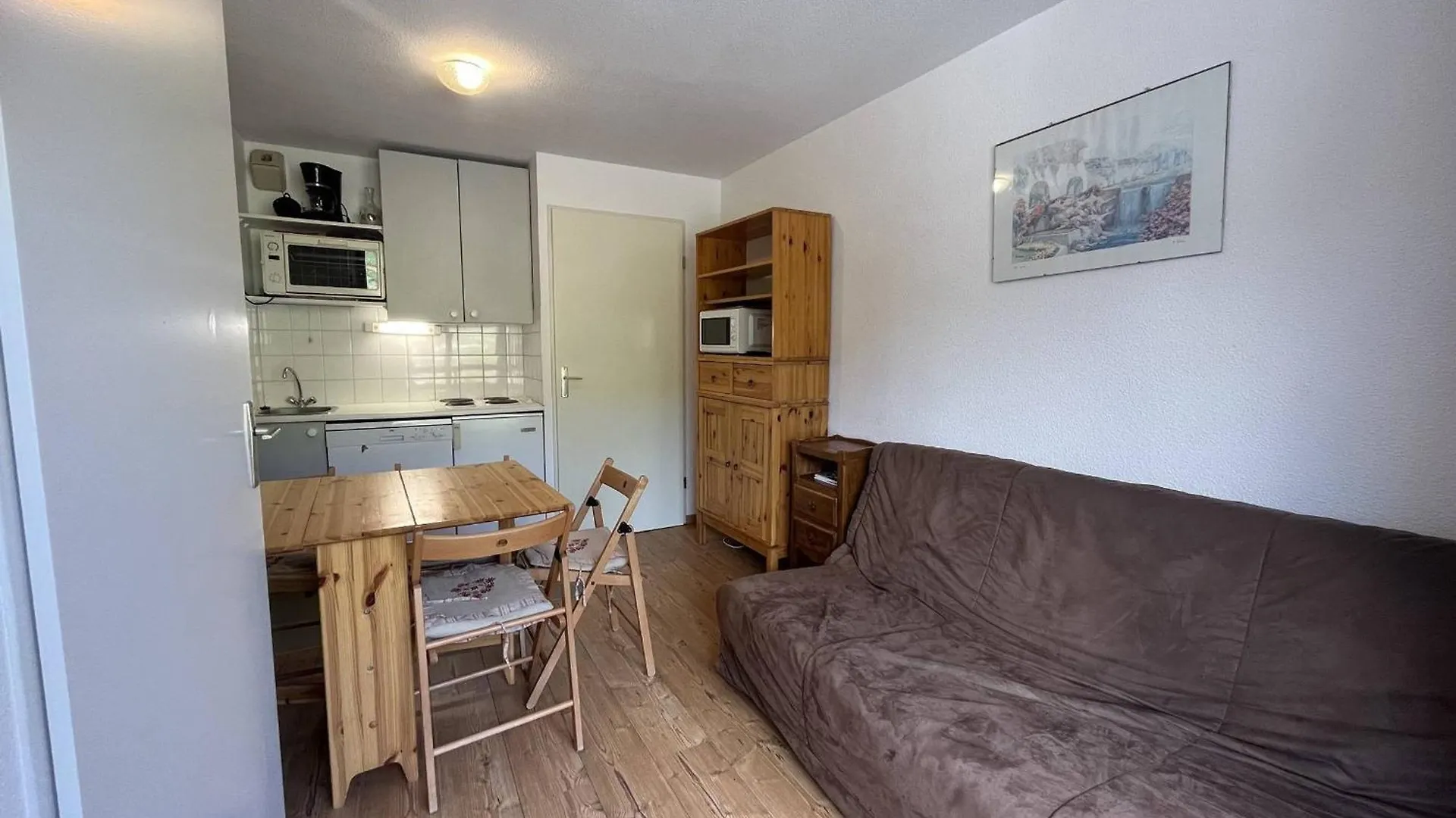 Plagne Soleil: Appartement 2 Pieces Avec Balcon, Acces Direct Pistes, Centre Proche Commerces - Fr-1-351-14 La Plagne